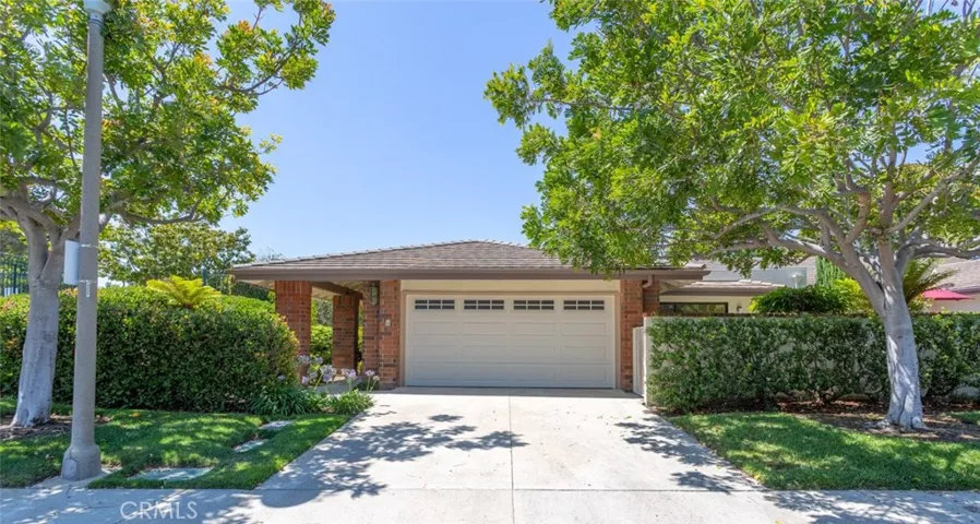 4 Maritime Drive, Corona Del Mar, California 92625
