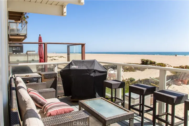 35 A Surfside, Surfside, California 90743