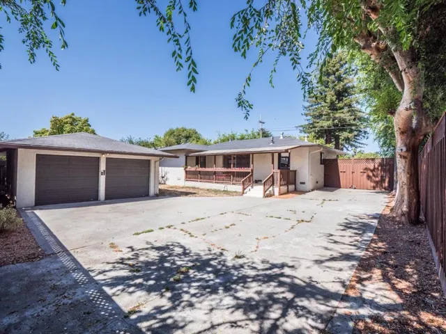 104 Eastgate Avenue, Santa Cruz, California 95062