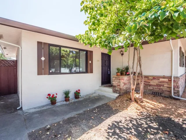 104 Eastgate Avenue, Santa Cruz, California 95062