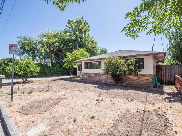 104 Eastgate Avenue, Santa Cruz, California 95062