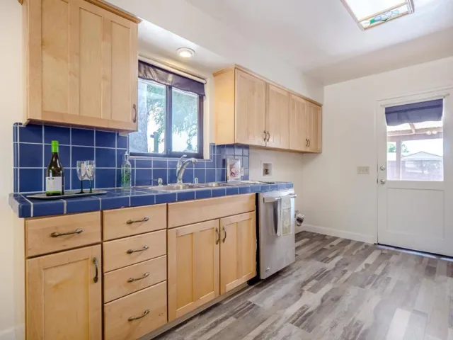 104 Eastgate Avenue, Santa Cruz, California 95062