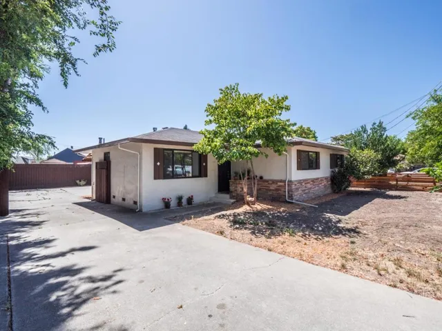 104 Eastgate Avenue, Santa Cruz, California 95062