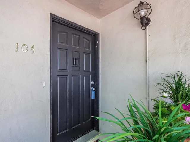 104 Eastgate Avenue, Santa Cruz, California 95062