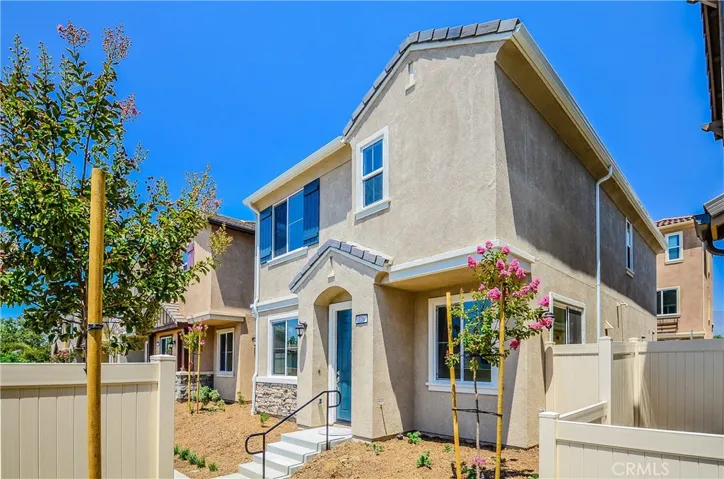 726 Banyan, Pomona, California 91767