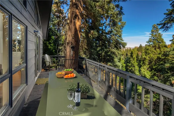 555 Dover Court, Lake Arrowhead, California 92352