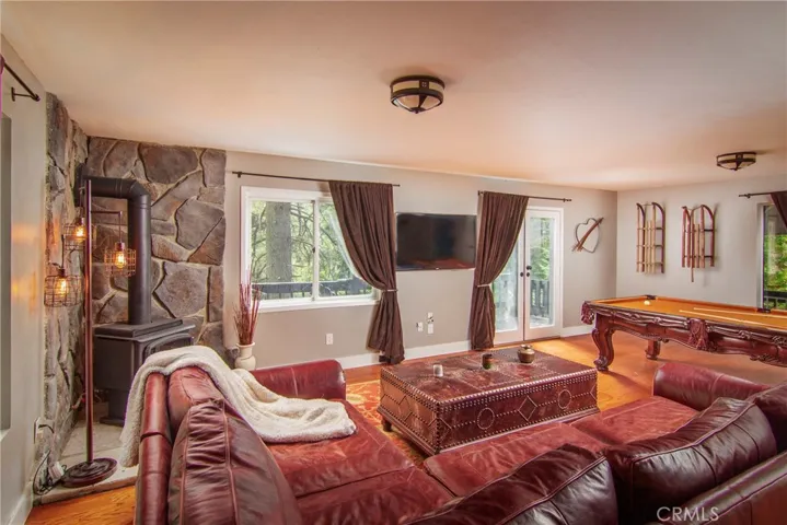 555 Dover Court, Lake Arrowhead, California 92352