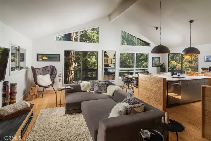 555 Dover Court, Lake Arrowhead, California 92352
