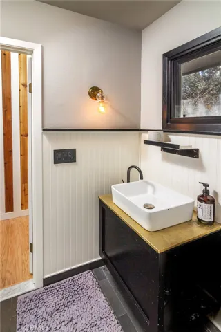 555 Dover Court, Lake Arrowhead, California 92352