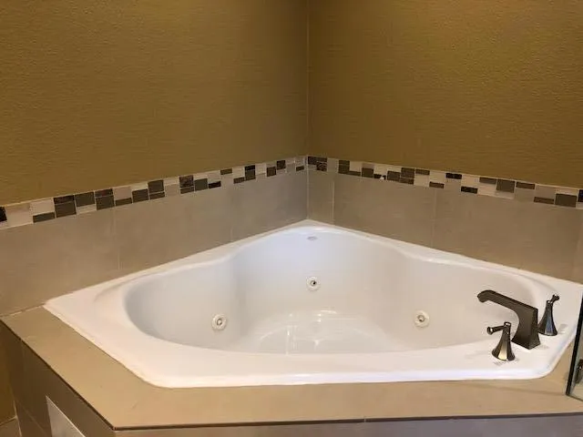 4015 Alameda De Las Pulgas, San Mateo, California 94403
