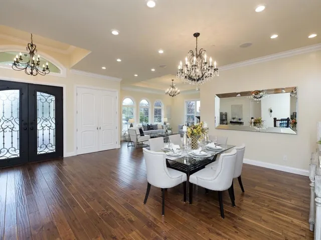 18844 Dundee Avenue, Saratoga, California 95070