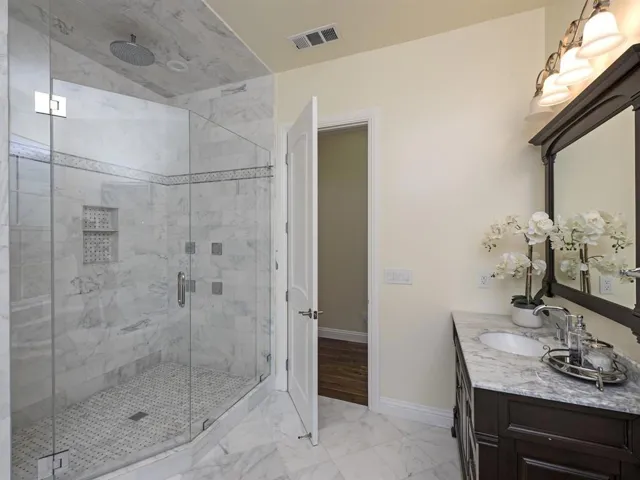 18844 Dundee Avenue, Saratoga, California 95070