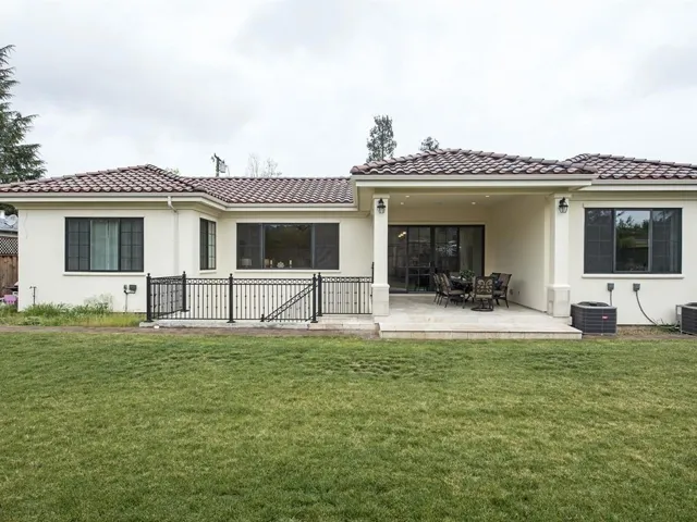 18844 Dundee Avenue, Saratoga, California 95070