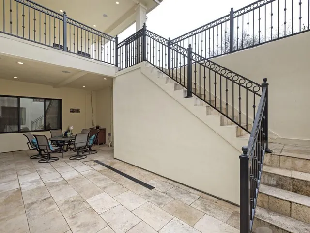 18844 Dundee Avenue, Saratoga, California 95070