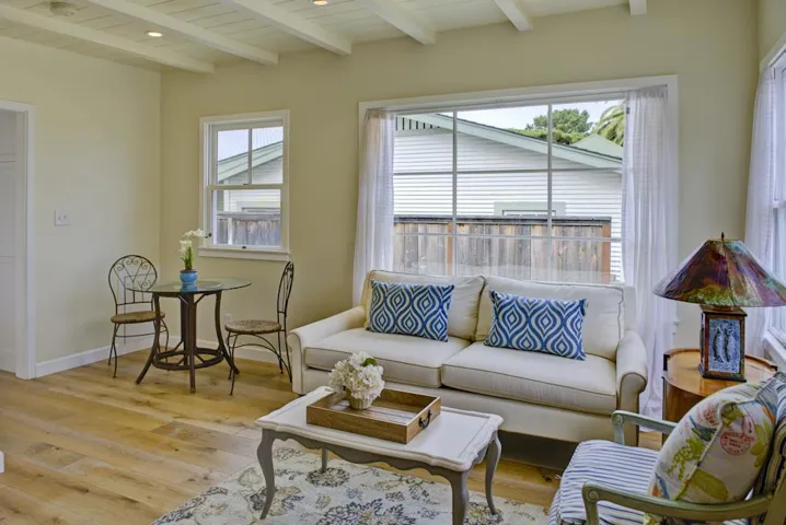 132 6th Street, Pacific Grove, California 93950