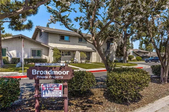 187 Southampton Way 4, Placentia, California 92870