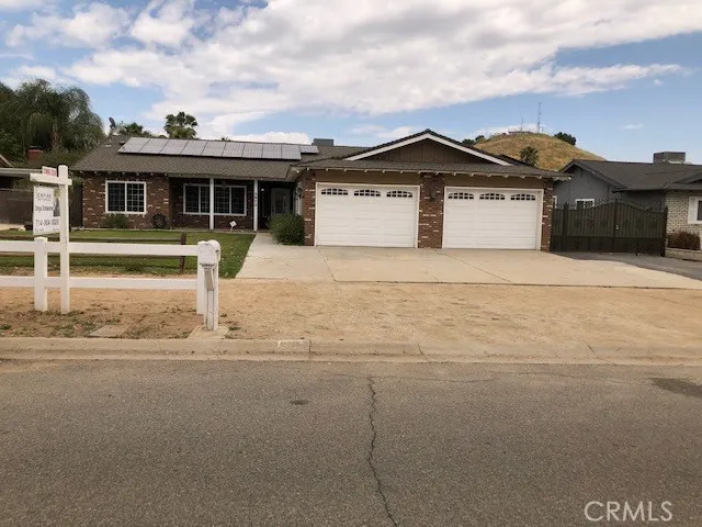 4 Bedroom Ranch Style House