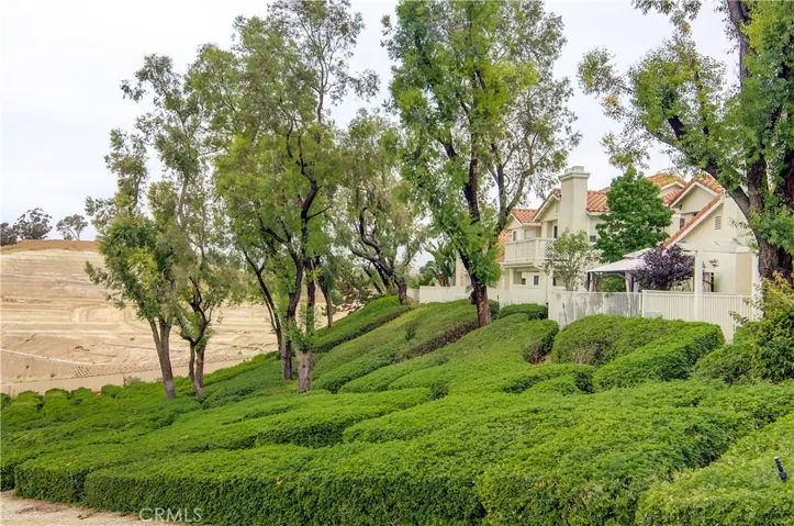 We are the last home on the left....So private and surorunded by this lush greenery!