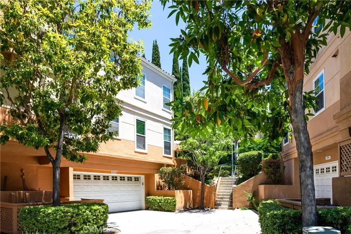 1038 S Rossano Way, Anaheim Hills, California 92808