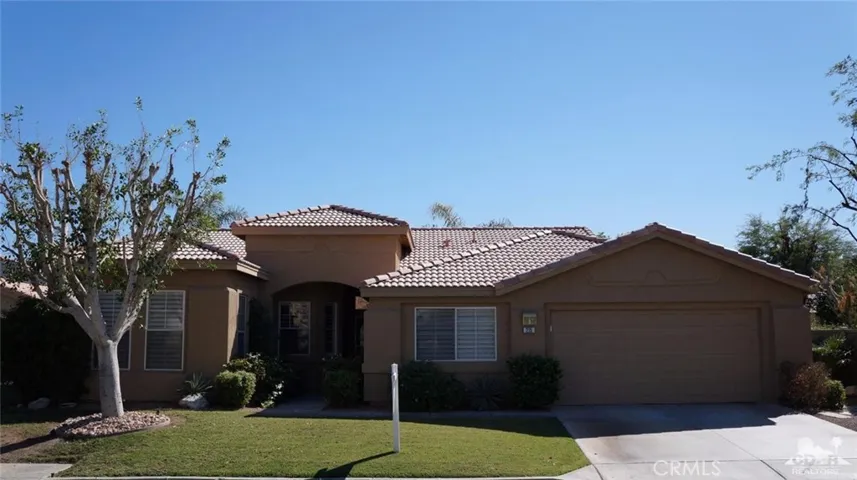 215 Strada Nova, Palm Desert, California 92260
