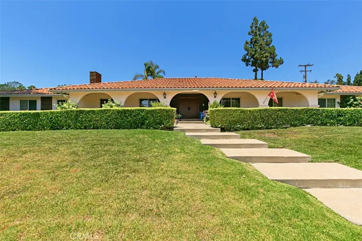 12061 Browning Avenue, North Tustin, California 92705