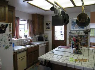377 Waugh Avenue, Santa Cruz, California 95065