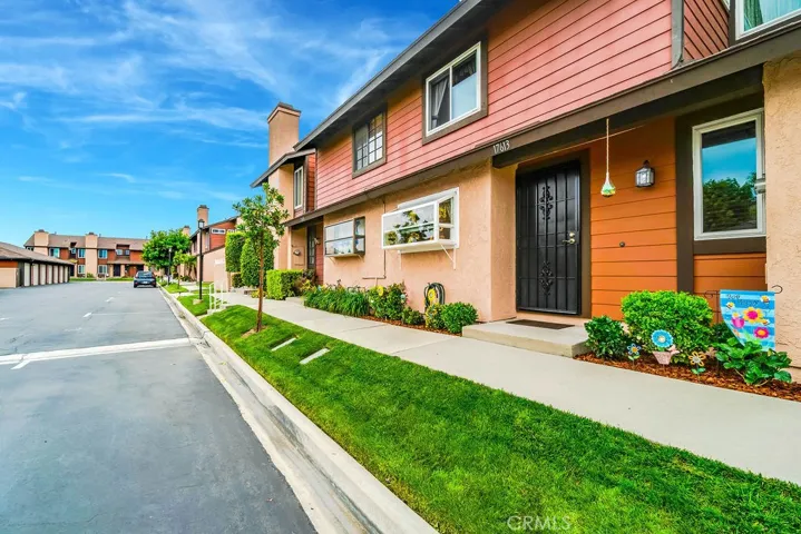 17613 Windward, Bellflower, California 90706