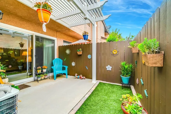 17613 Windward, Bellflower, California 90706