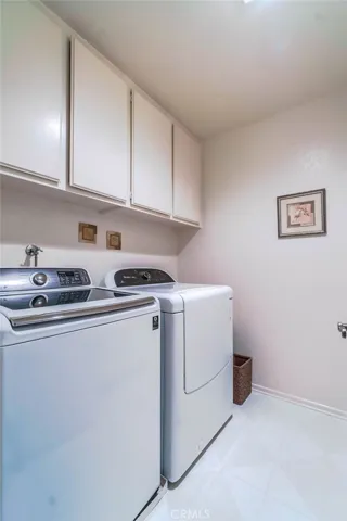 17613 Windward, Bellflower, California 90706