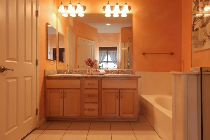 20500 Town Center Lane 293, Cupertino, California 95014