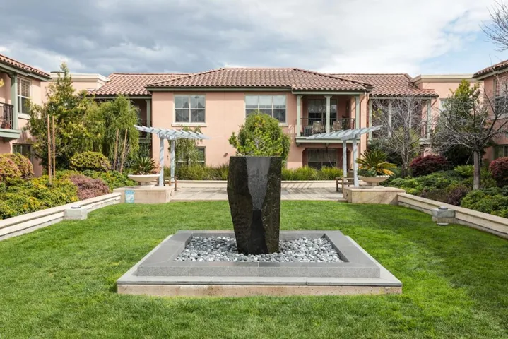 20500 Town Center Lane 293, Cupertino, California 95014