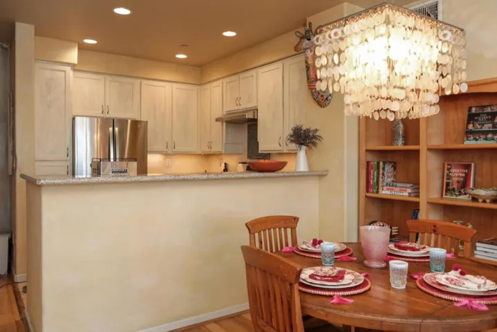 20500 Town Center Lane 293, Cupertino, California 95014