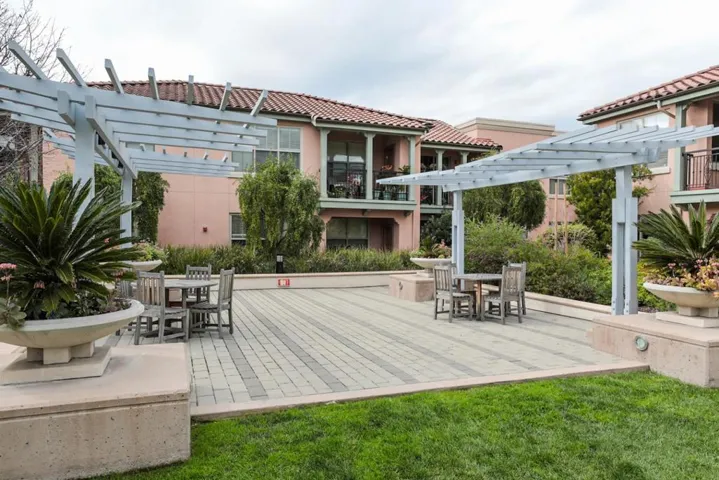 20500 Town Center Lane 293, Cupertino, California 95014