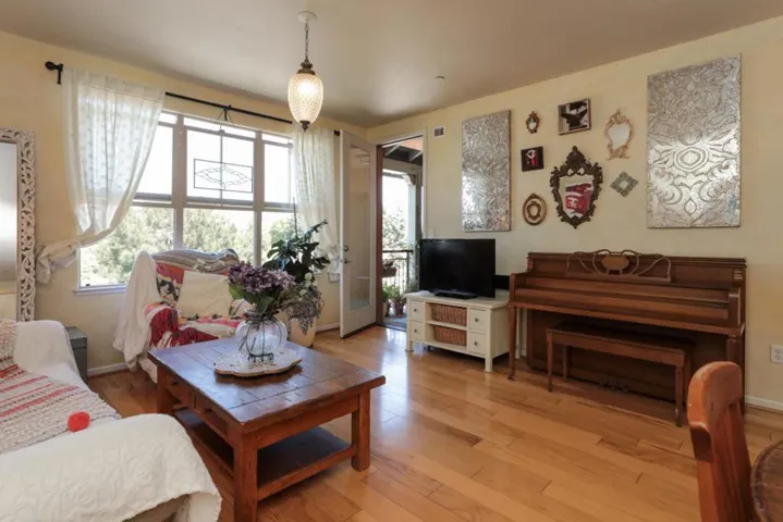 20500 Town Center Lane 293, Cupertino, California 95014