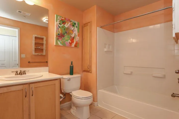 20500 Town Center Lane 293, Cupertino, California 95014