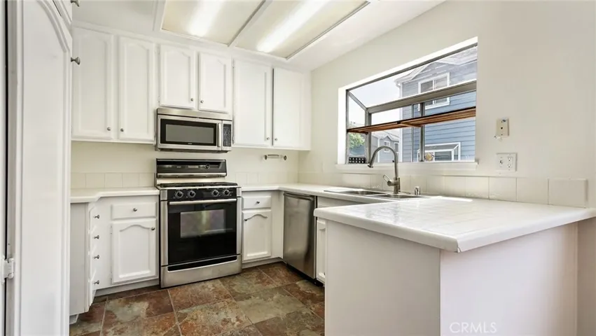 12812 Sycamore Village Drive, Norwalk, California 90650