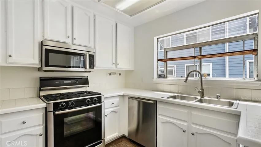 12812 Sycamore Village Drive, Norwalk, California 90650