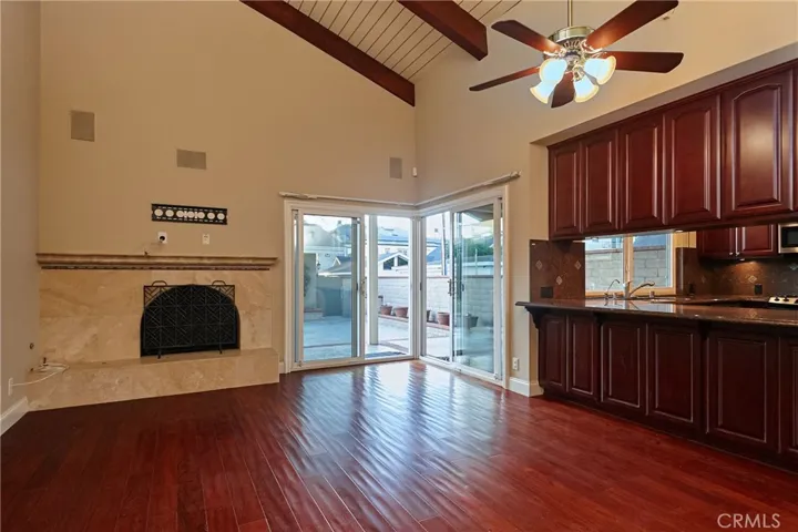 711 11th Street, Huntington Beach, California 92648