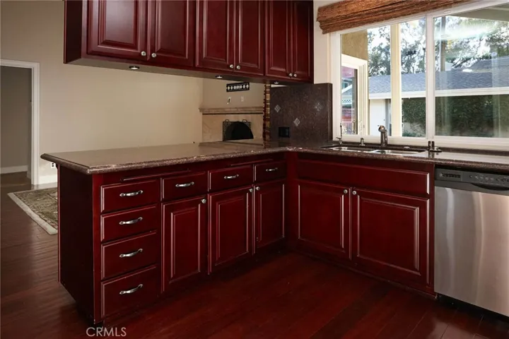 711 11th Street, Huntington Beach, California 92648