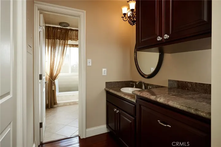 711 11th Street, Huntington Beach, California 92648