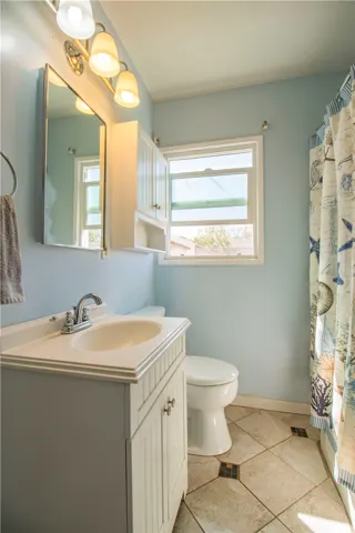 4751 Hayter Avenue, Lakewood, California 90712