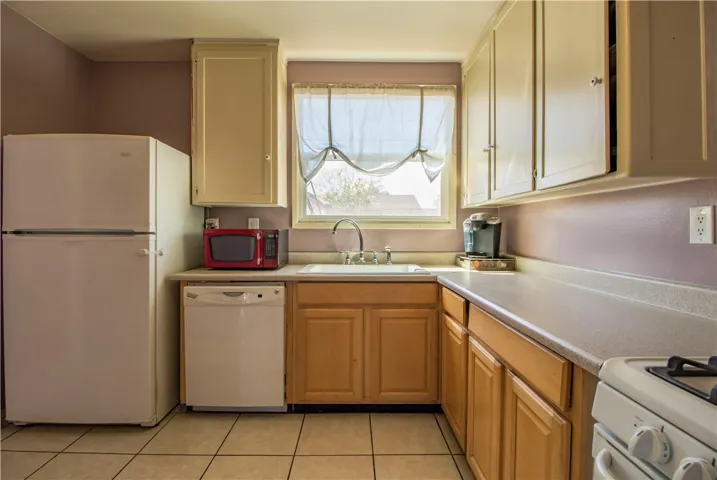 4751 Hayter Avenue, Lakewood, California 90712