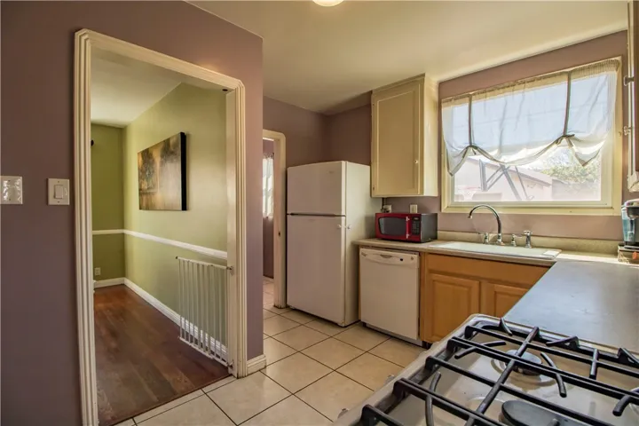 4751 Hayter Avenue, Lakewood, California 90712