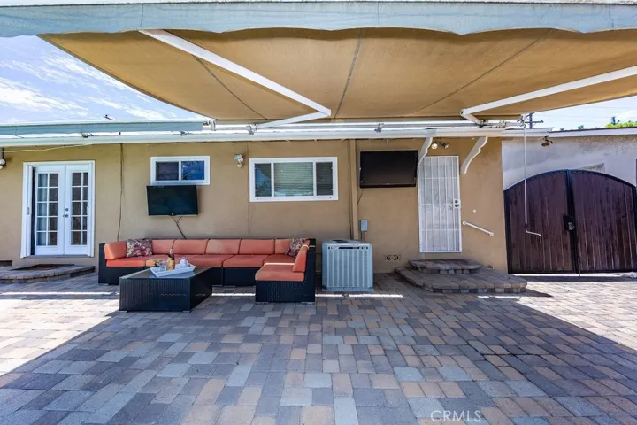 21303 Longworth Avenue, Lakewood, California 90715