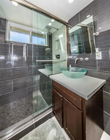 21303 Longworth Avenue, Lakewood, California 90715
