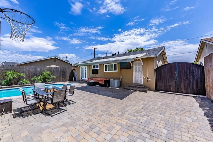 21303 Longworth Avenue, Lakewood, California 90715