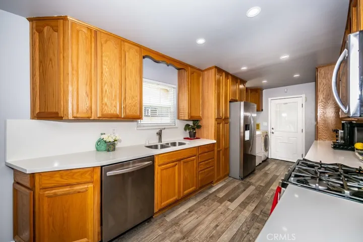 21303 Longworth Avenue, Lakewood, California 90715