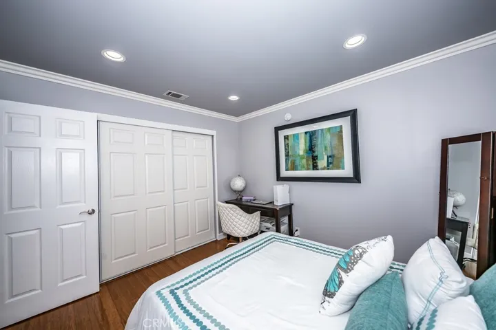 21303 Longworth Avenue, Lakewood, California 90715