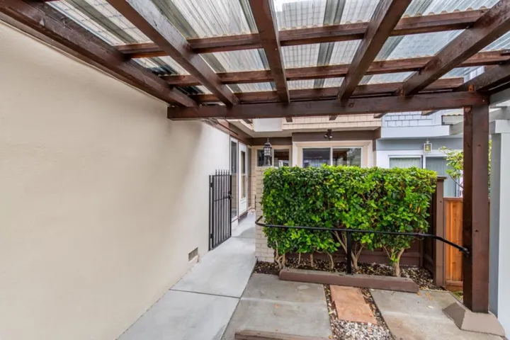118 Oxford Lane, San Bruno, California 94066