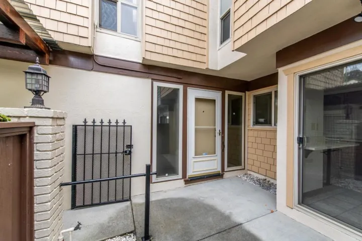 118 Oxford Lane, San Bruno, California 94066
